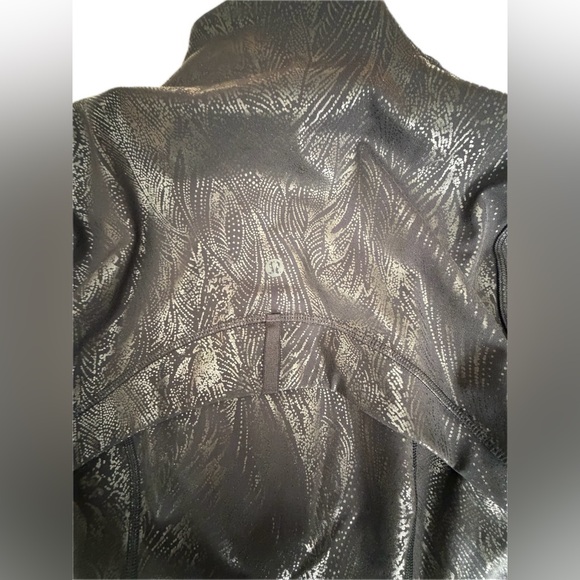 lululemon athletica Define Jacket *Shine - Black size 8 like new - Picture 13 of 15